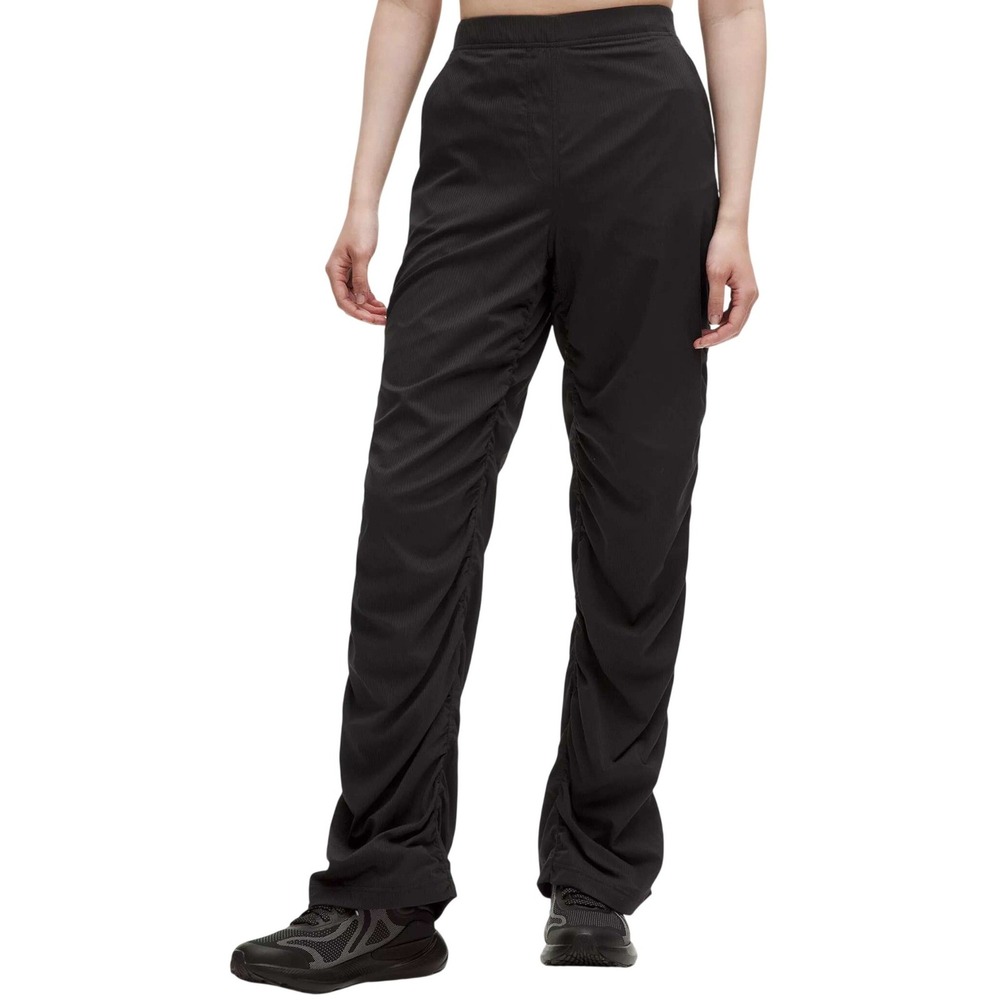 NWT‎ lululemon Dance Studio Slim Fit HR Flared Pant – Size XS – Black